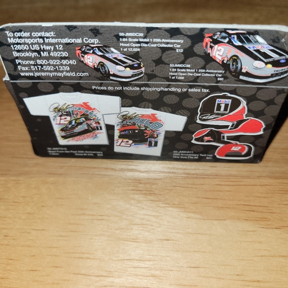 Die cast - Picture 3 of 3